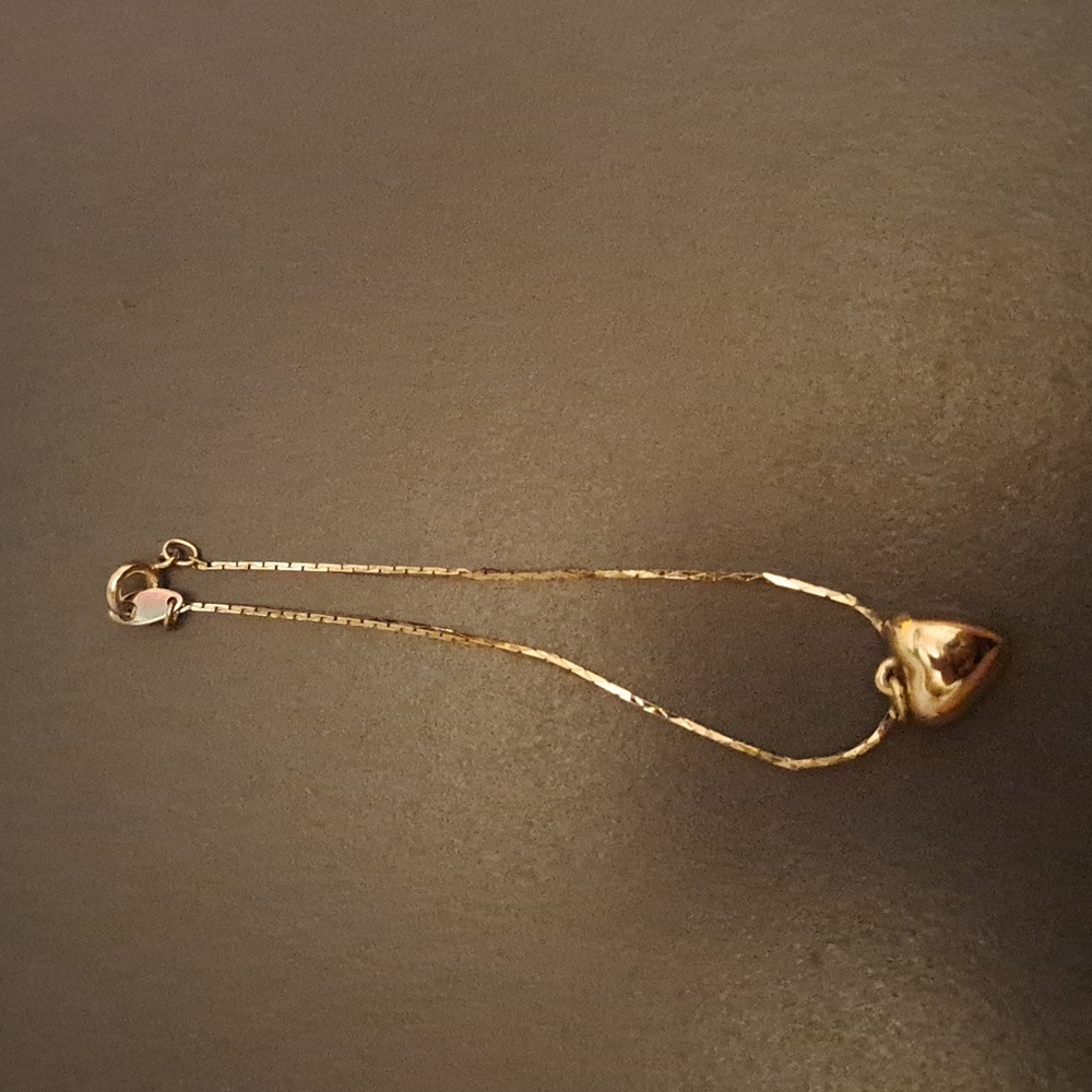 Silver heart bracelet